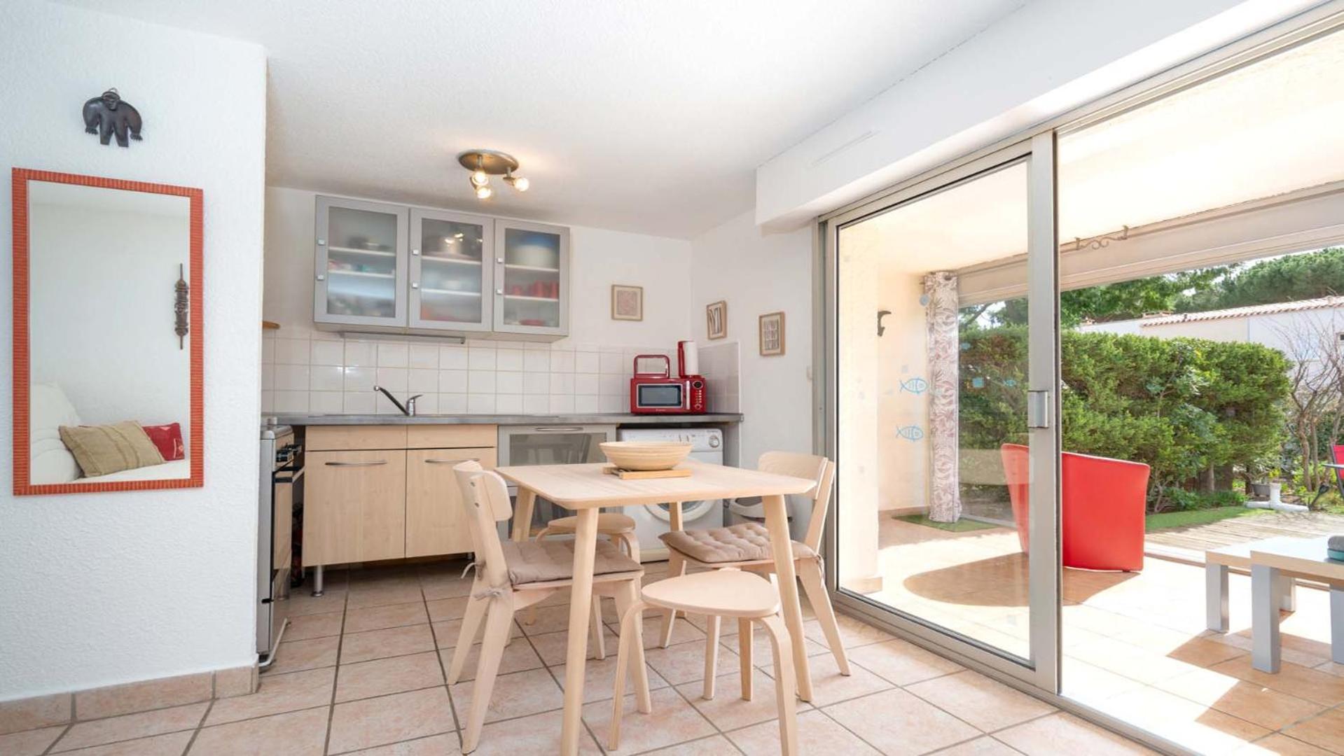 Eleuthera- 171- Appart Lumineux 4 Pers Agde Extérieur photo